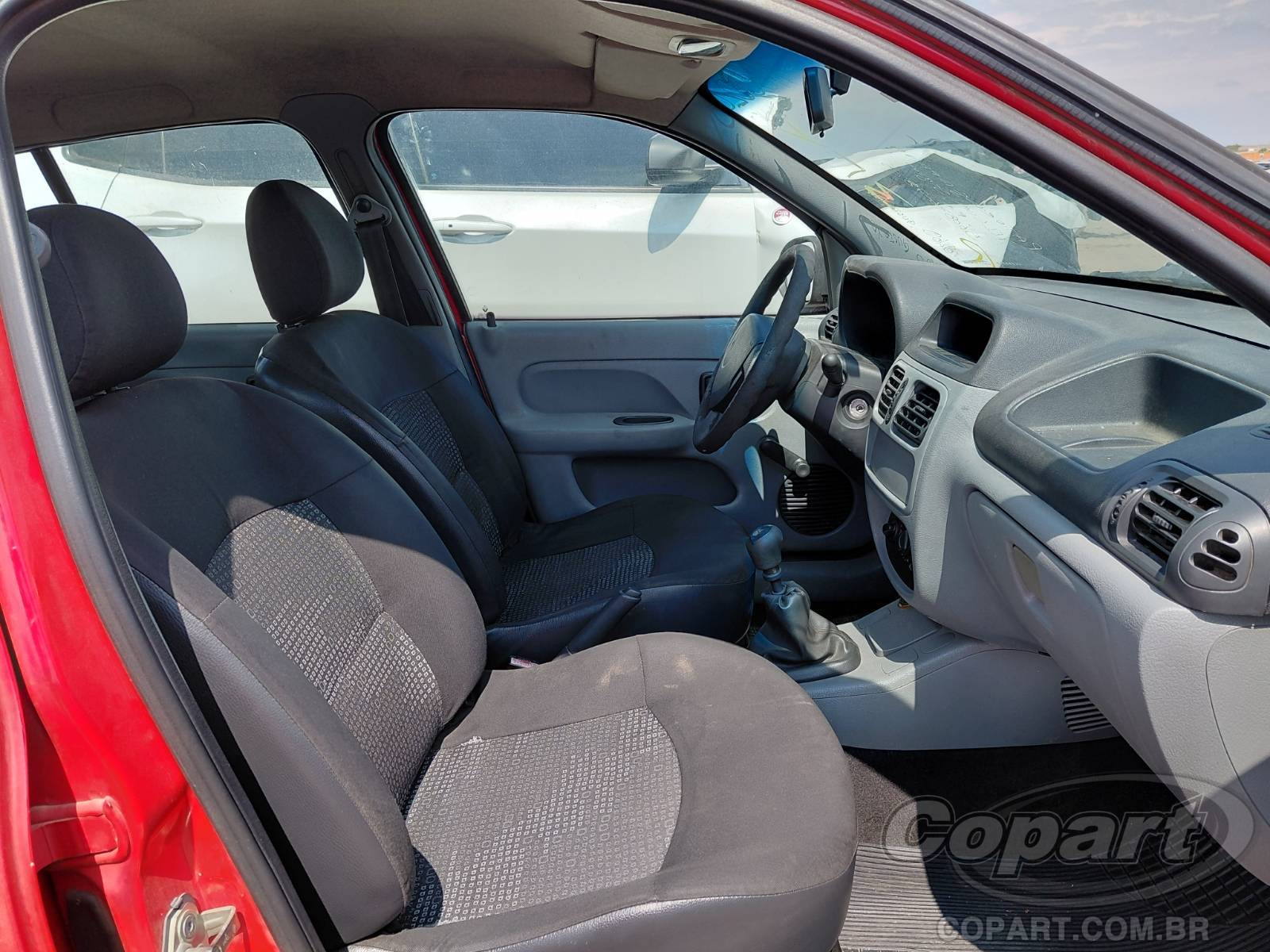 2012 RENAULT CLIO — foto 5 de 10