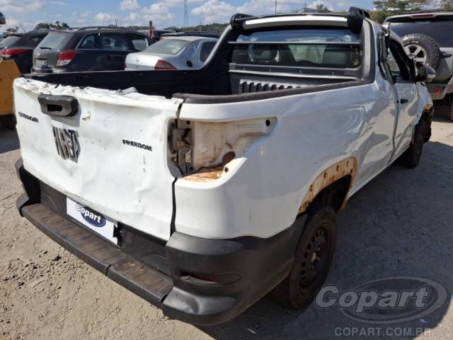 2025 FIAT STRADA 