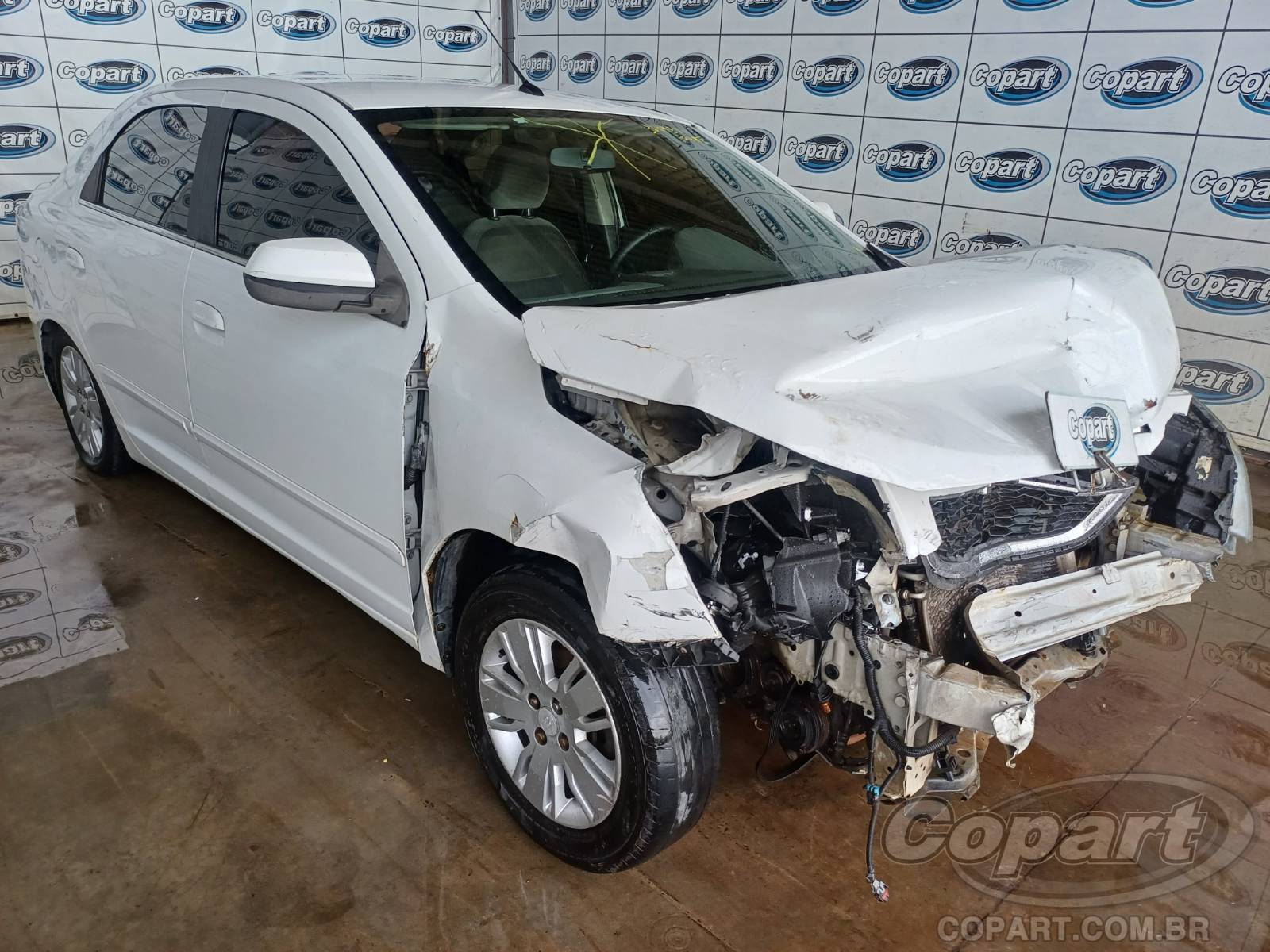 Veículo GM - Chevrolet Cobalt Chevrolet Cobalt LTZ 1.8 Econo.Flex 2015 Médio Dano Frontal 2015 em leilão