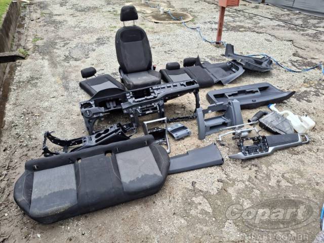 2025 VOLKSWAGEN T-CROSS 