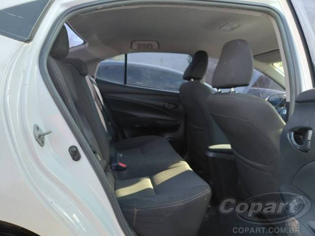 2023 TOYOTA YARIS SEDA 