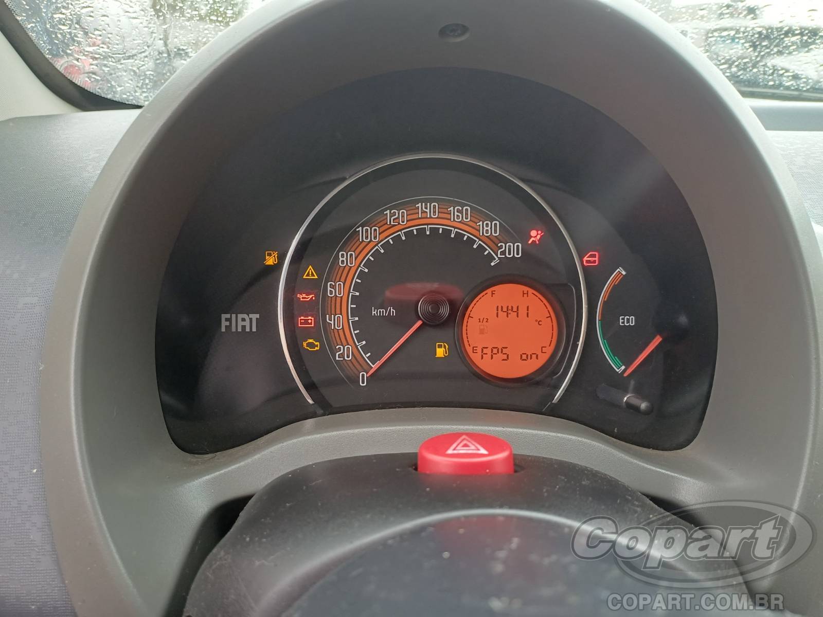 Foto 8 de 10: 2015 FIAT UNO