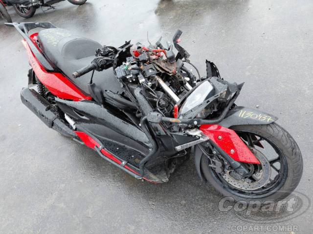 2024 YAMAHA XMAX 
