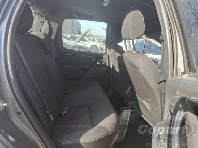 2022 RENAULT DUSTER OROCH 