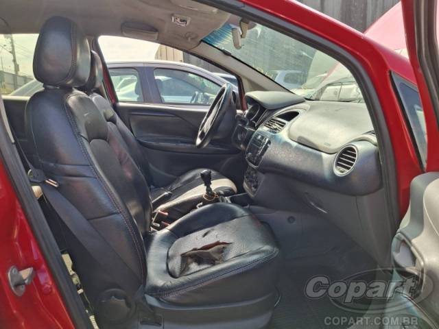 2013 FIAT PUNTO 