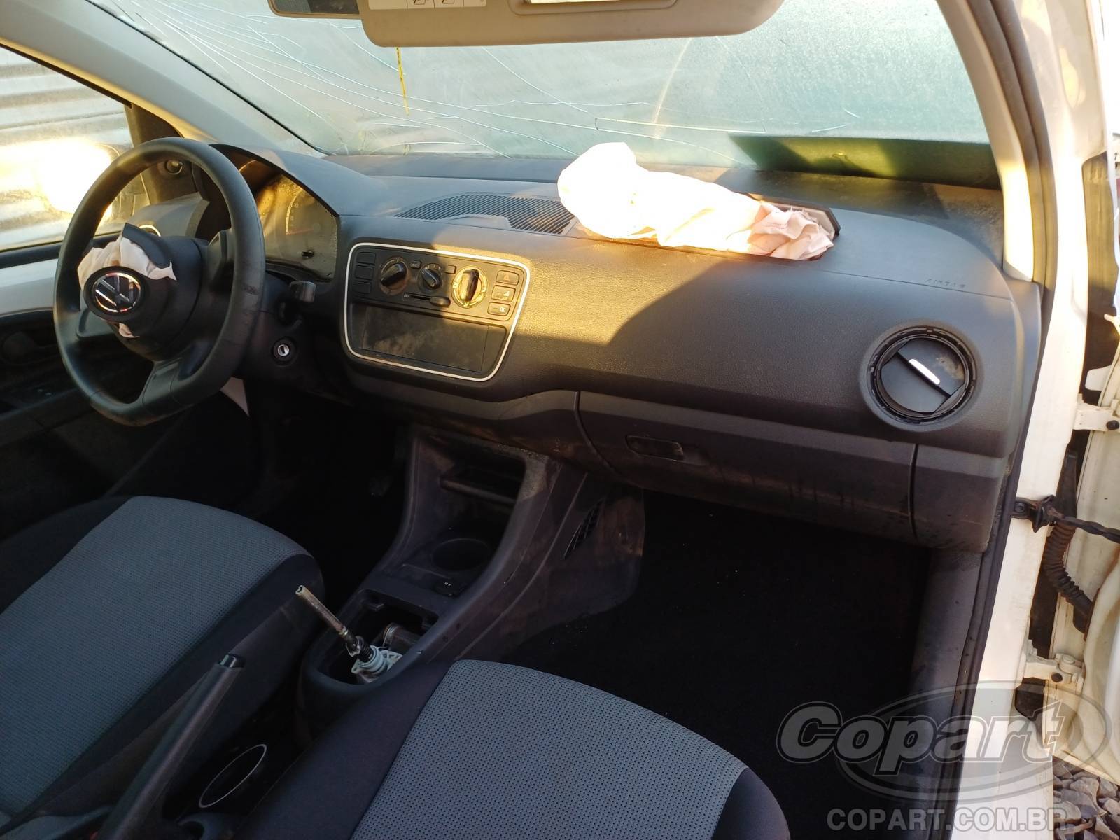 Foto 9 de 10: 2016 VOLKSWAGEN UP