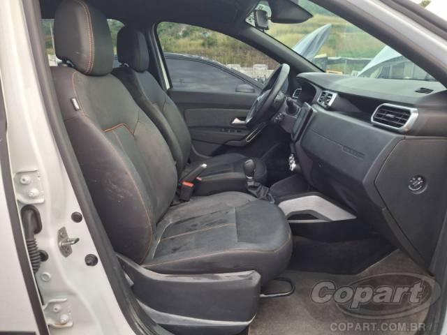 2026 RENAULT DUSTER 