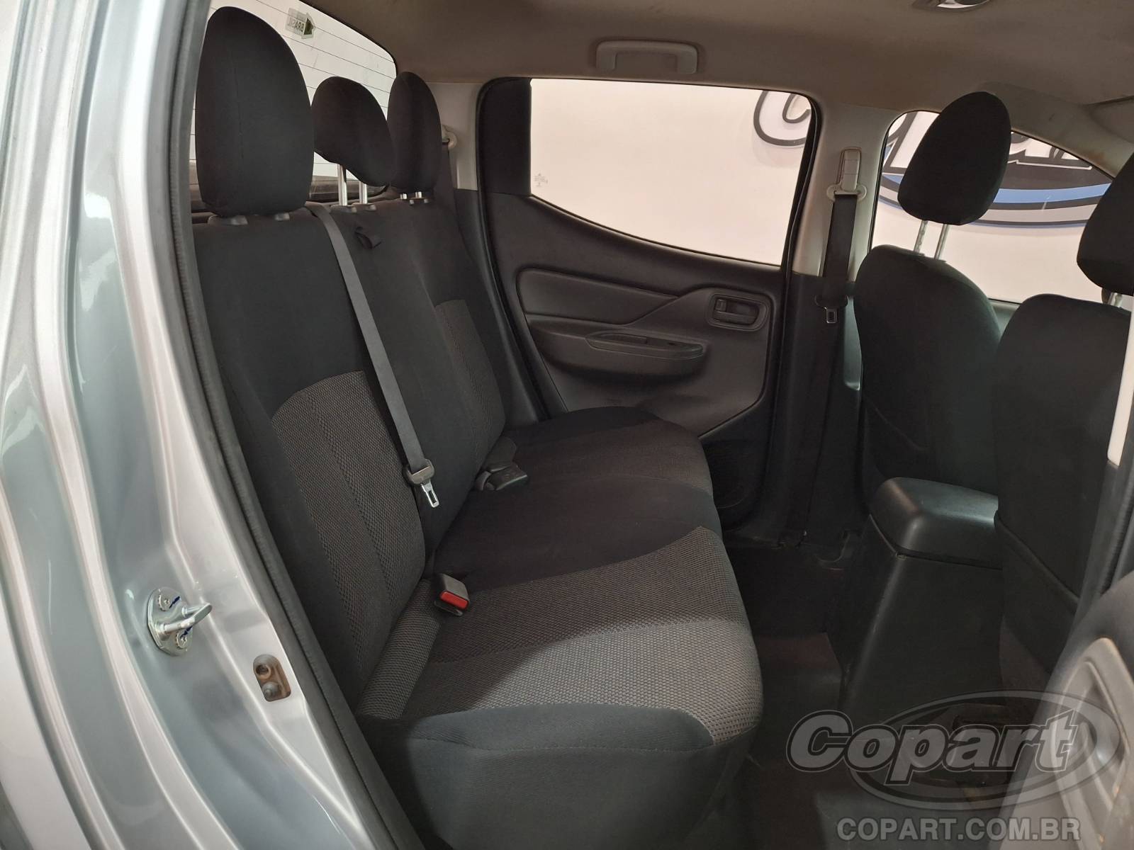 Foto 6 de 11: 2024 MITSUBISHI L200 TRITON