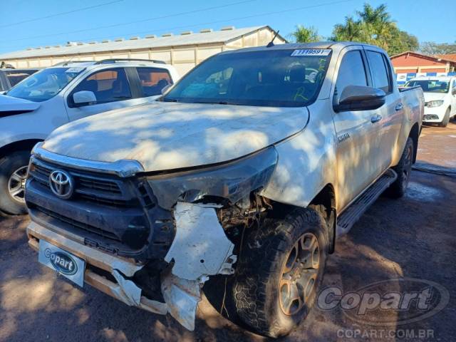 2024 TOYOTA HILUX CD 
