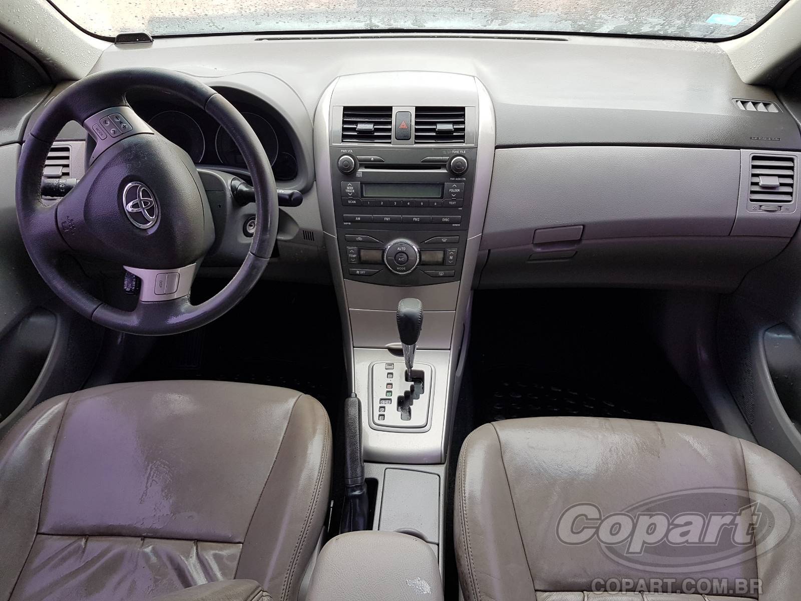 Foto 9 de 10: 2010 TOYOTA COROLLA