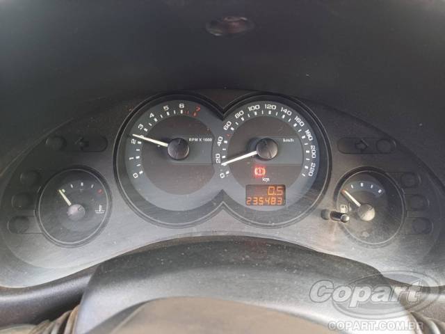 2012 CHEVROLET CLASSIC 