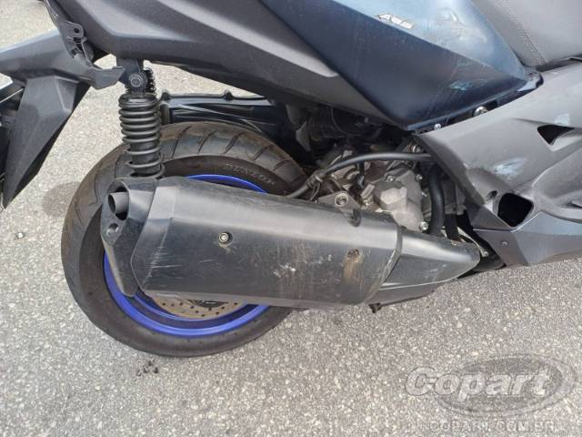 2024 YAMAHA XMAX 