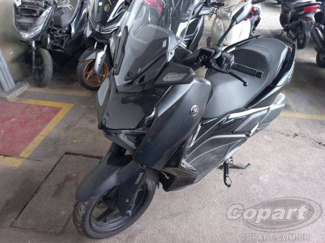 2025 YAMAHA XMAX 
