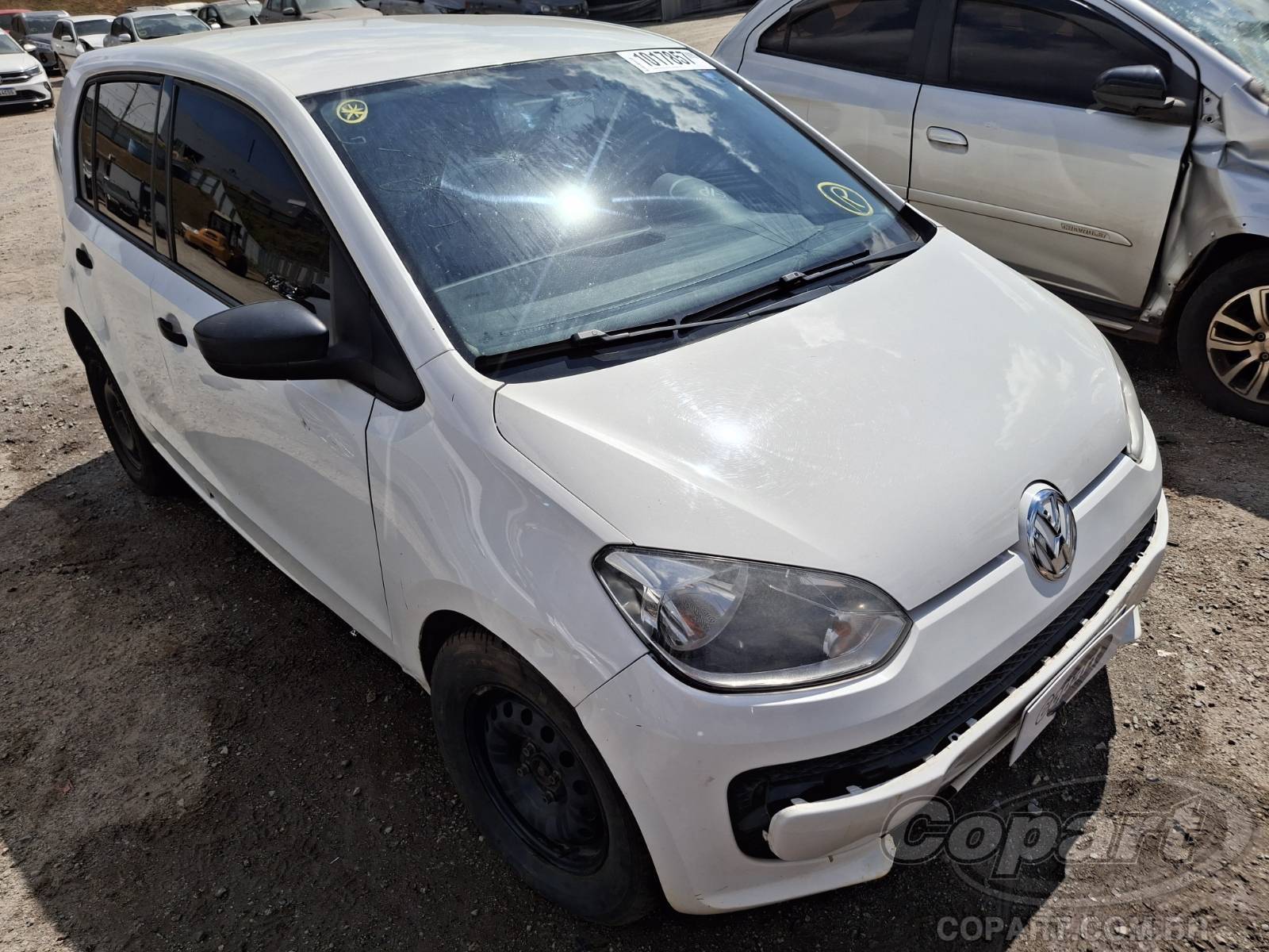 Veículo VW - VolksWagen Up 2017 VOLKSWAGEN UP UP TAKE 1.0 12V MPI FLEXIVEL ALCOOL/GASOLINA 2017 em leilão