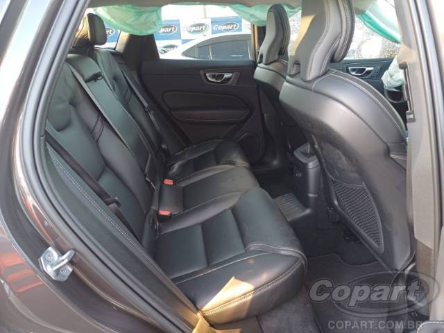 2022 VOLVO XC60 