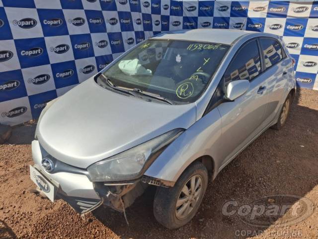 2015 HYUNDAI HB20 