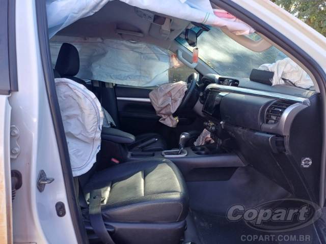 2024 TOYOTA HILUX CD 