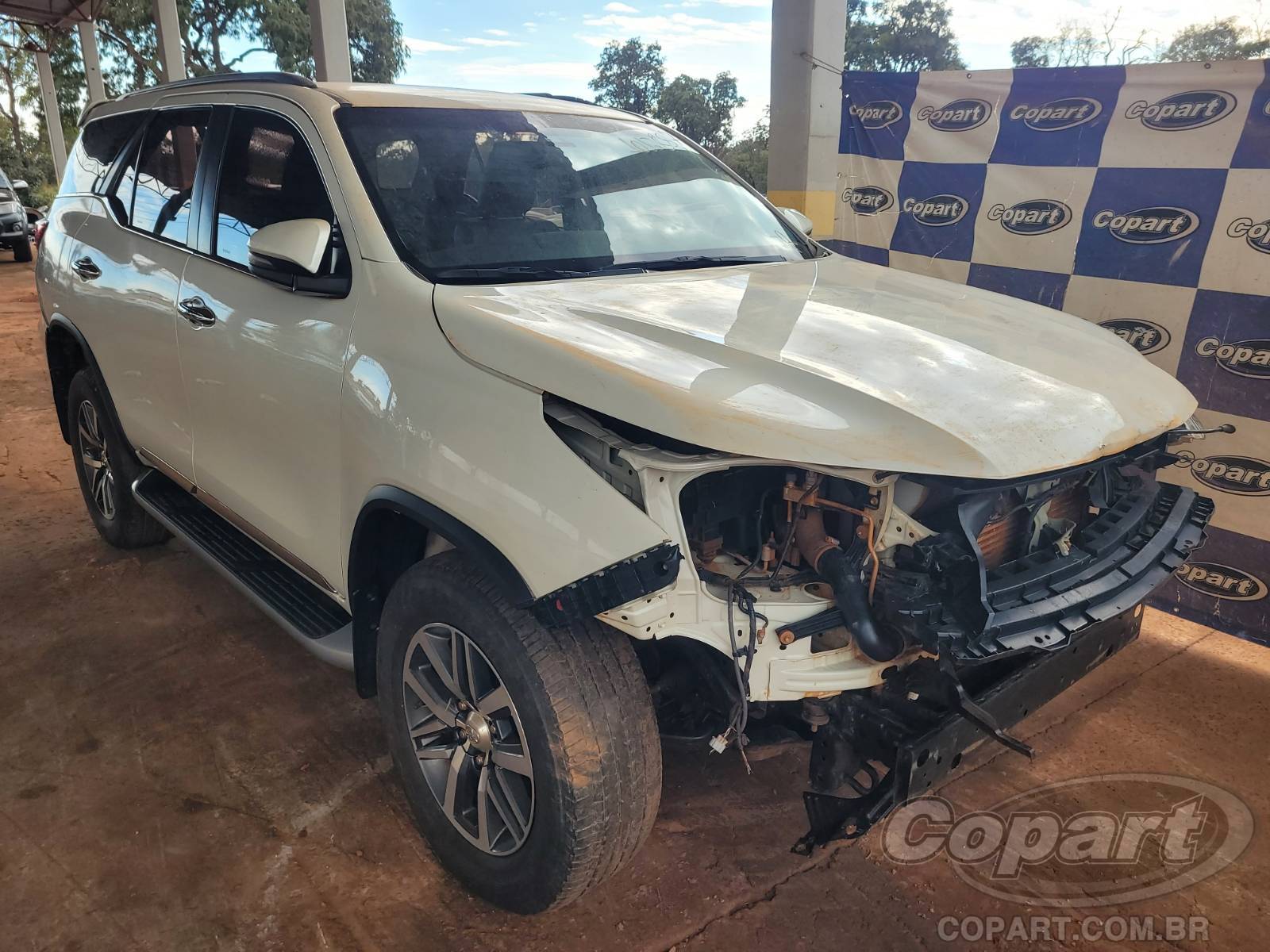 Veículo Toyota SW4 TOYOTA SW4 SRX 2.8 D-4D Turbo 2019 2019 em leilão