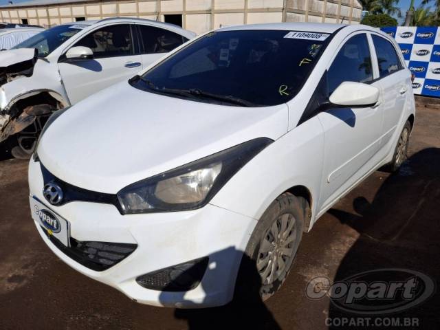 2015 HYUNDAI HB20 