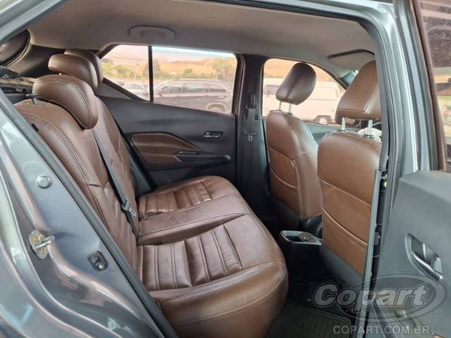 2018 NISSAN KICKS 