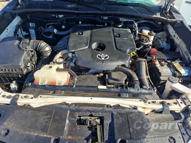 2021 TOYOTA HILUX CD 