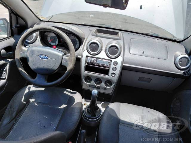 2010 FORD FIESTA SEDAN 