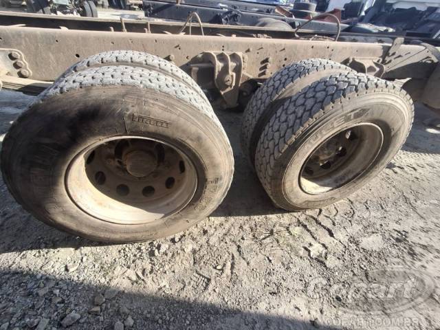 2015 FORD CARGO 2423 