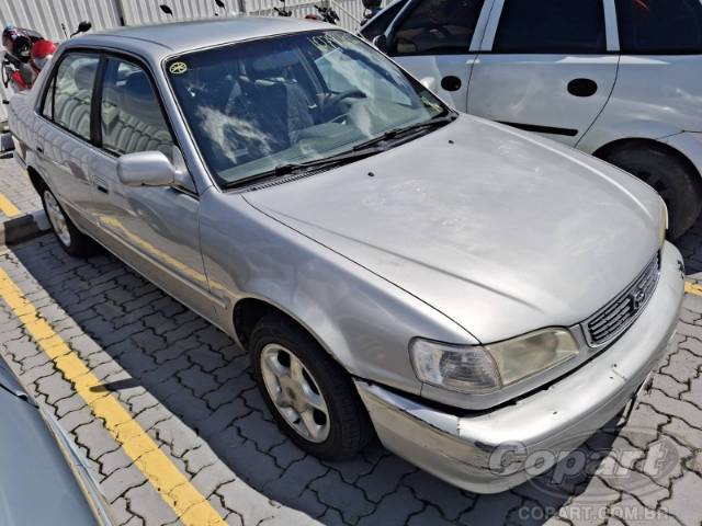2002 TOYOTA COROLLA 