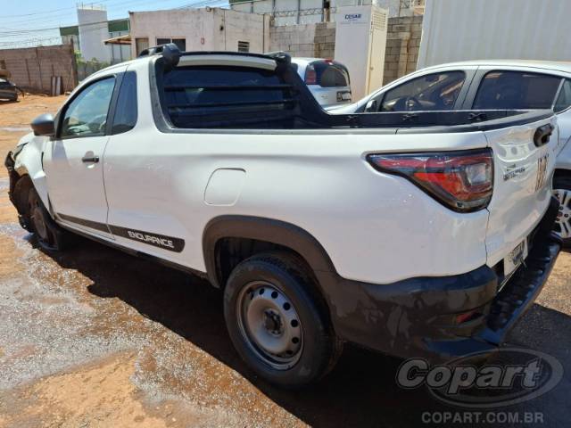2022 FIAT STRADA 
