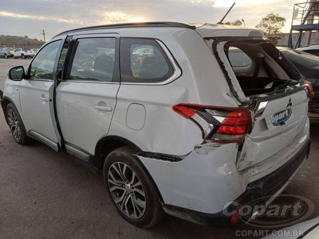 2016 MITSUBISHI OUTLANDER 