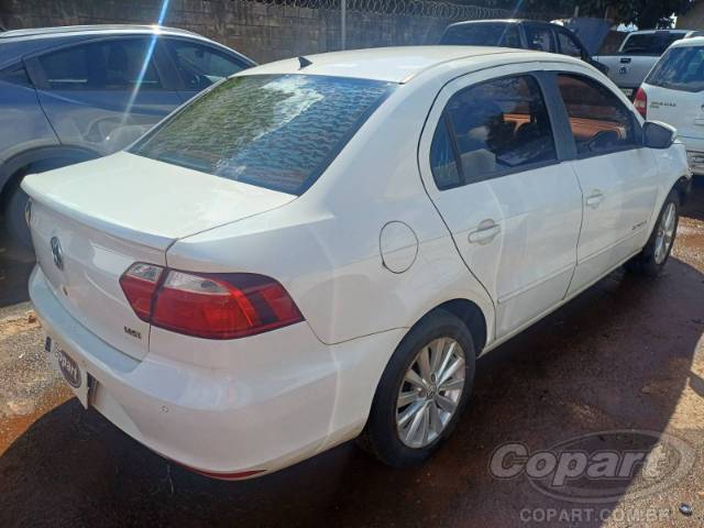 2015 VOLKSWAGEN VOYAGE 