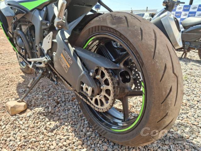 2025 KAWASAKI NINJA ZX-6R 