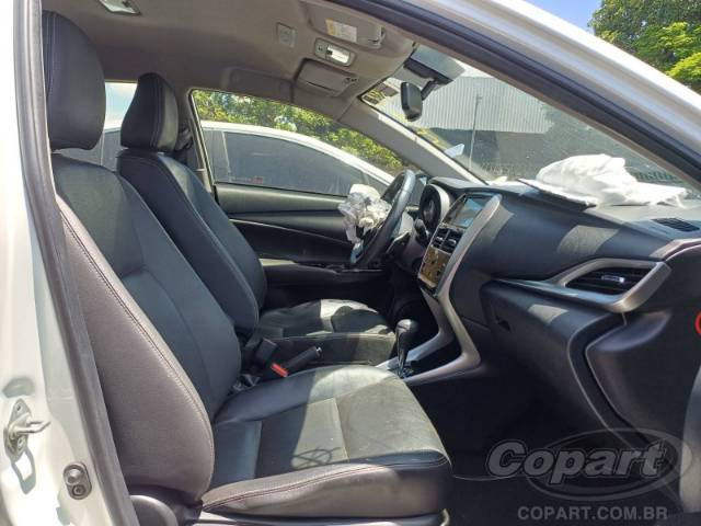 2019 TOYOTA YARIS SEDA 