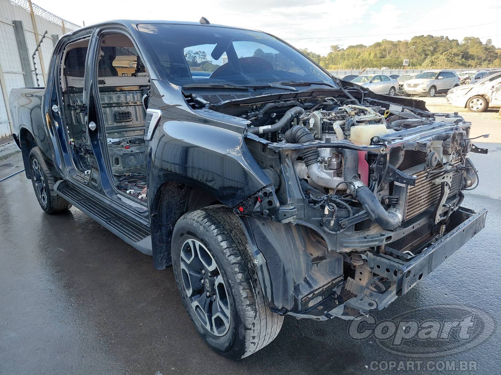 Toyota Hilux CD 2022 em leilão