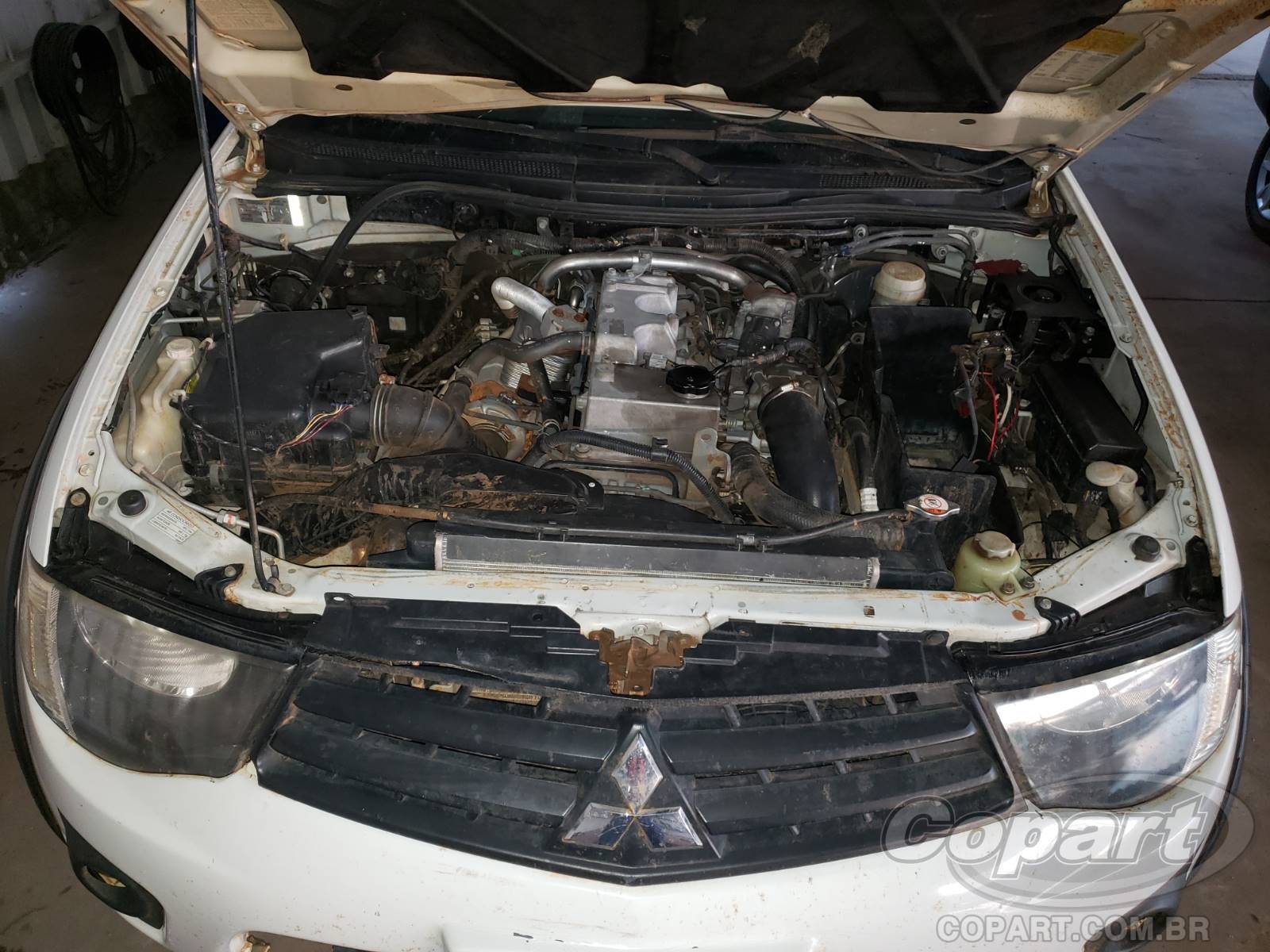 Foto 7 de 10: 2013 MITSUBISHI L200 TRITON