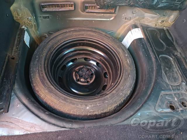 2013 VOLKSWAGEN FOX 