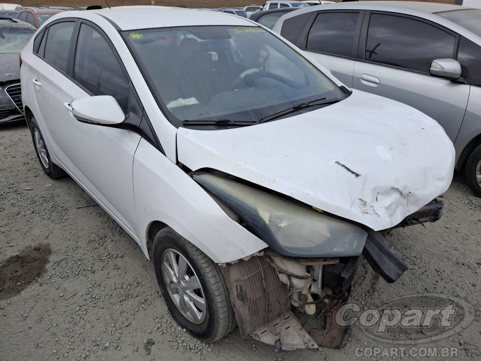 Veículo Hyundai HB20S HYUNDAI HB20S Comfort Plus 1.0 12V CVVT 2014 2015 em leilão