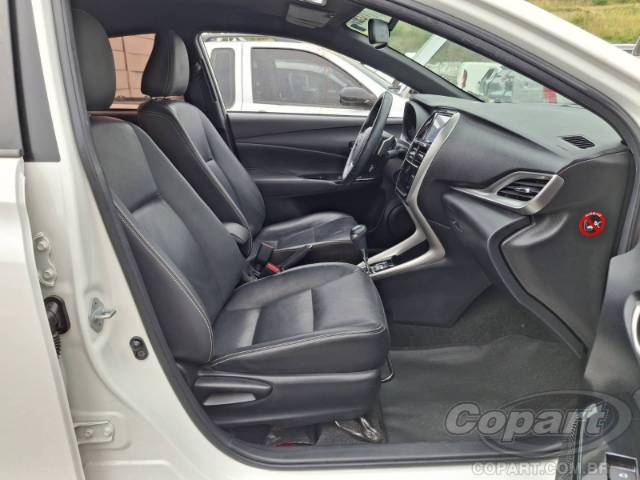 2019 TOYOTA YARIS 
