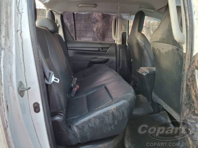 2024 TOYOTA HILUX CD 