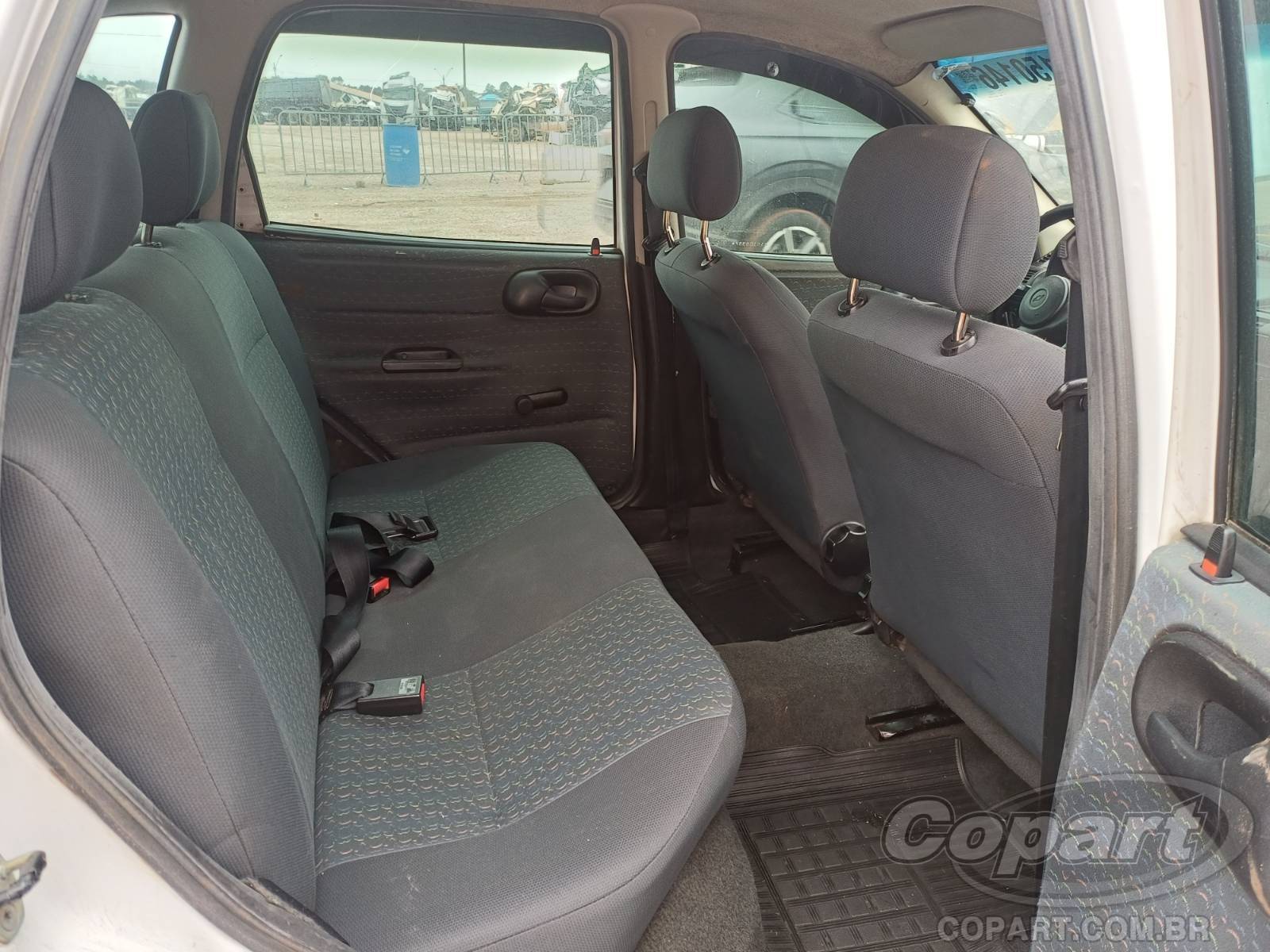 Foto 6 de 11: 2001 CHEVROLET CORSA