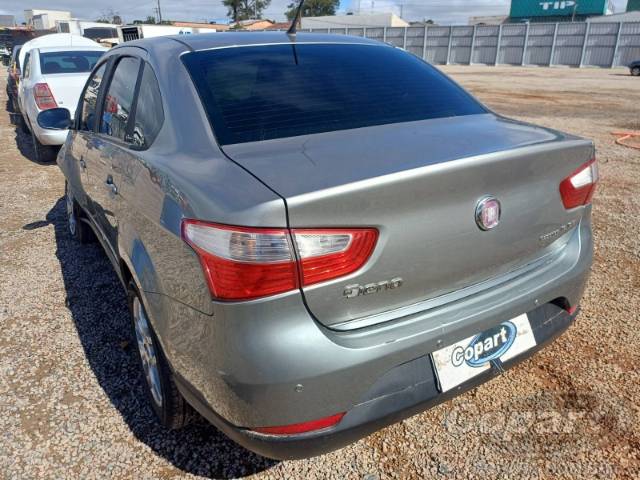 2015 FIAT GRAND SIENA 
