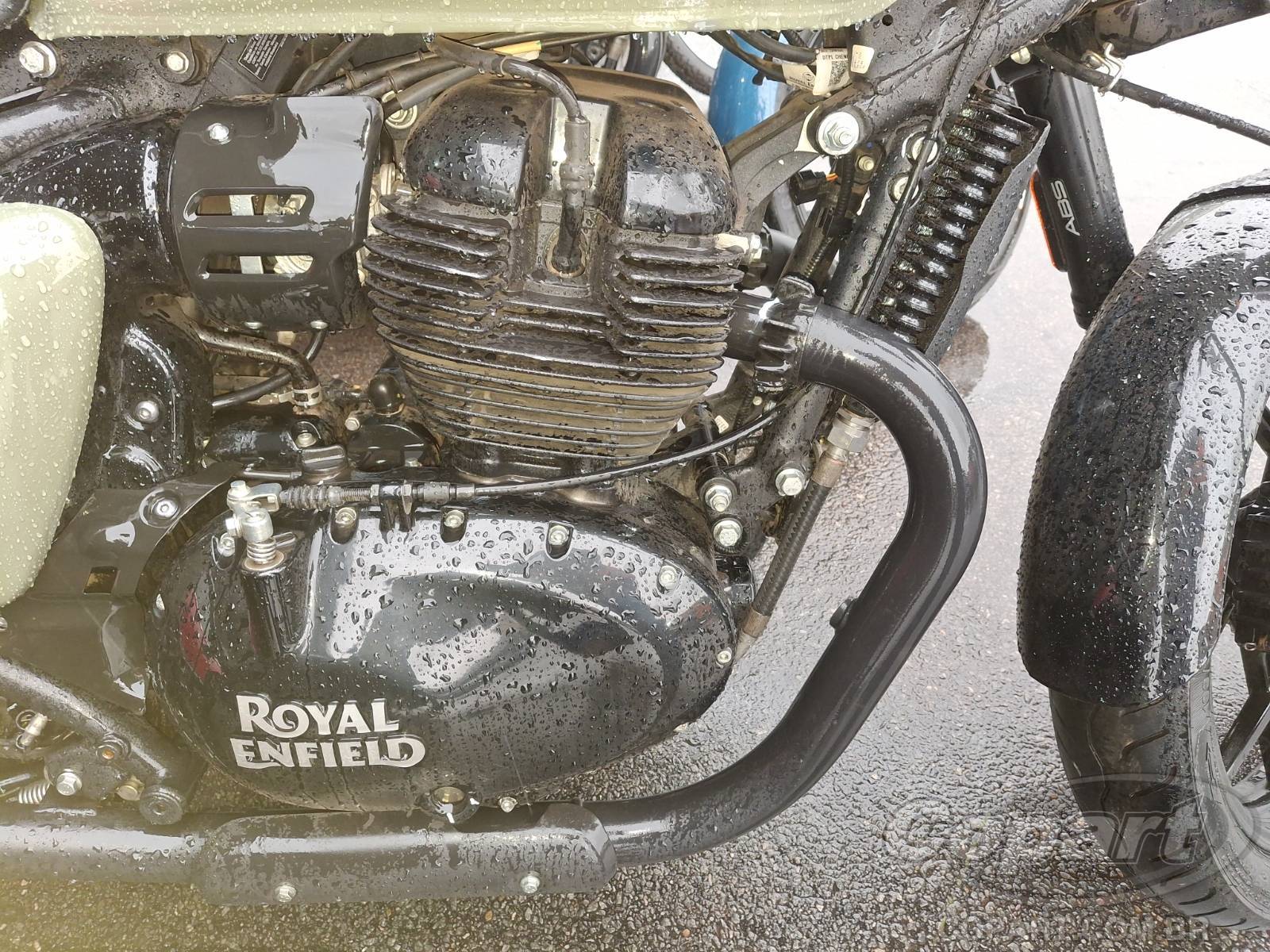 2026 ROYAL ENFIELD SHOTGUN — foto 6 de 10