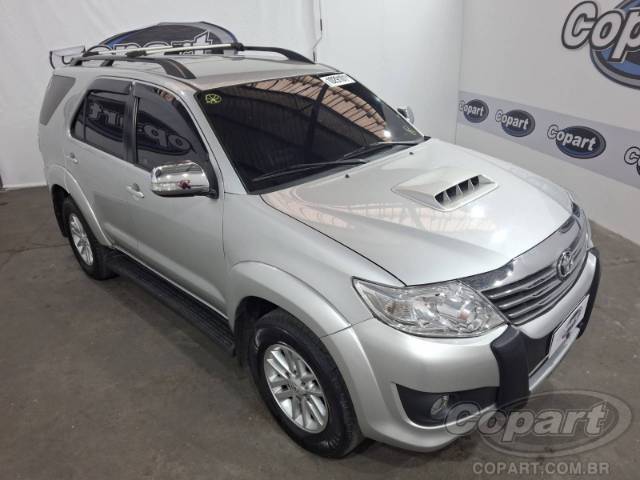 2015 TOYOTA HILUX SW4 