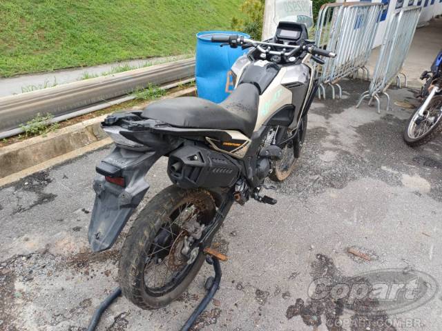 2025 HONDA XRE SAHARA 300 