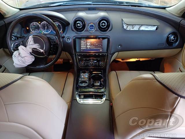 2011 JAGUAR XJ 