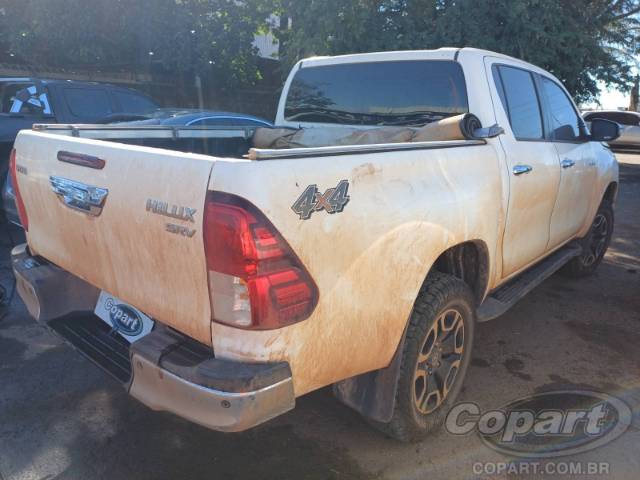 2024 TOYOTA HILUX CD 