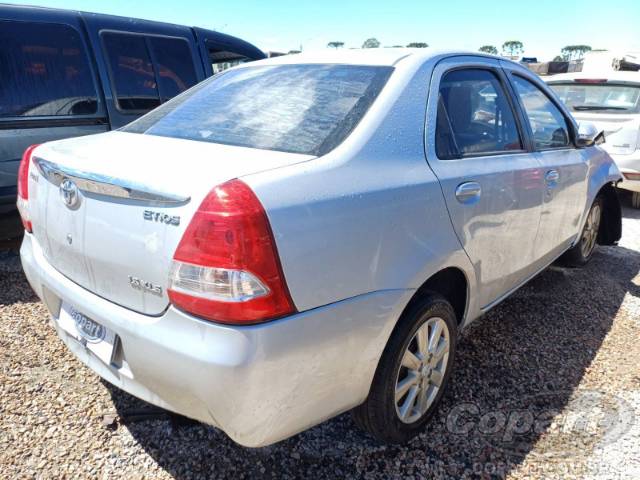 2017 TOYOTA ETIOS SEDA 