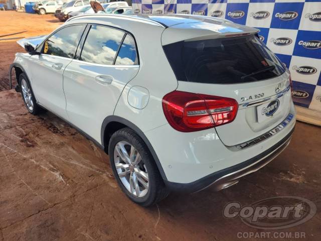 2015 MERCEDES BENZ GLA 
