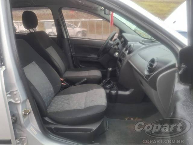 2011 FORD FIESTA 