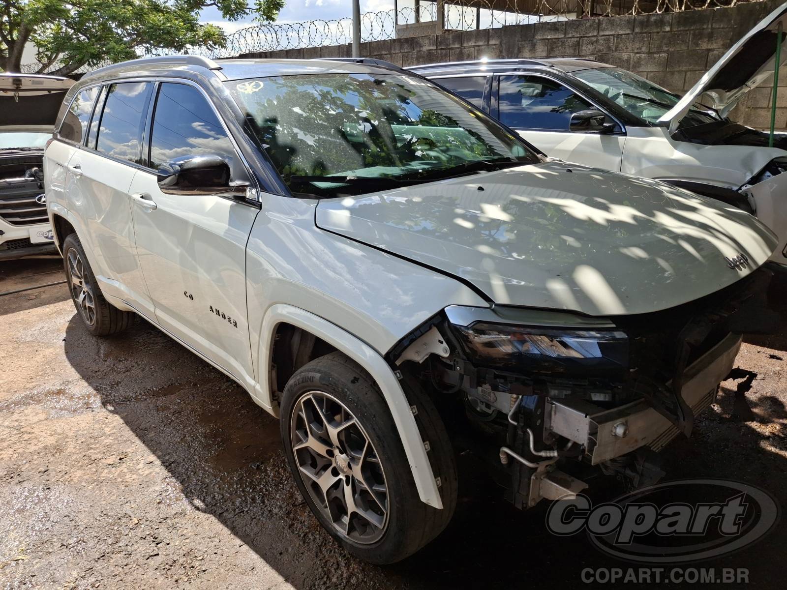 Veículo Fiat Commander JEEP COMMANDER 2022 SUV Grandes 2022 em leilão